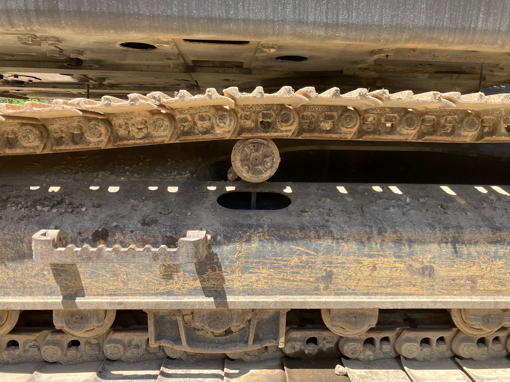 VOLVO EC220E - Imagen 13