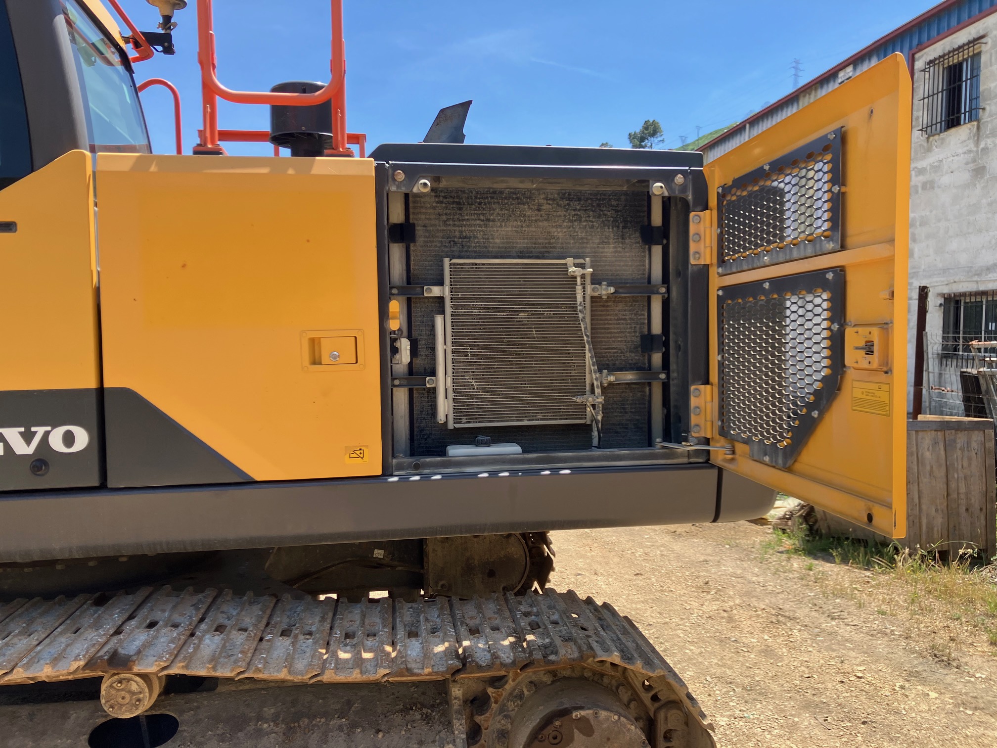 VOLVO EC220E - Imagen 15